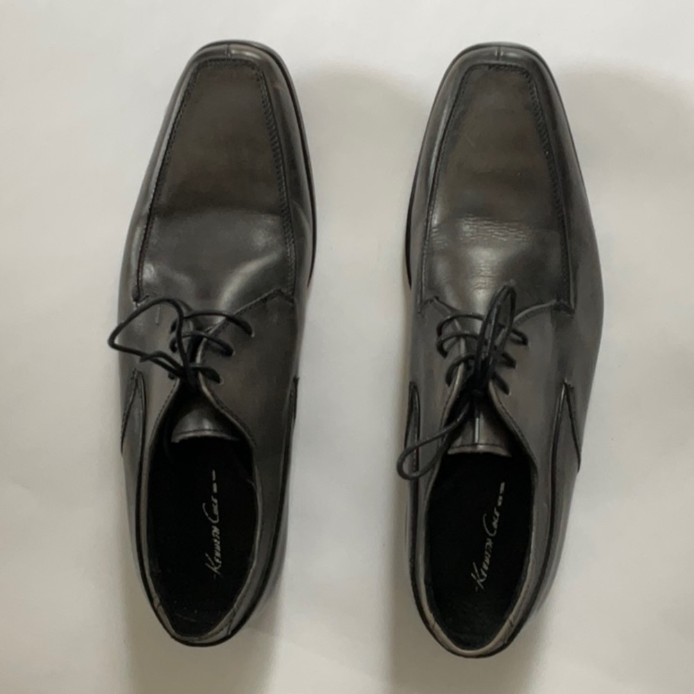 Mens Kenneth Cole lace up shoes